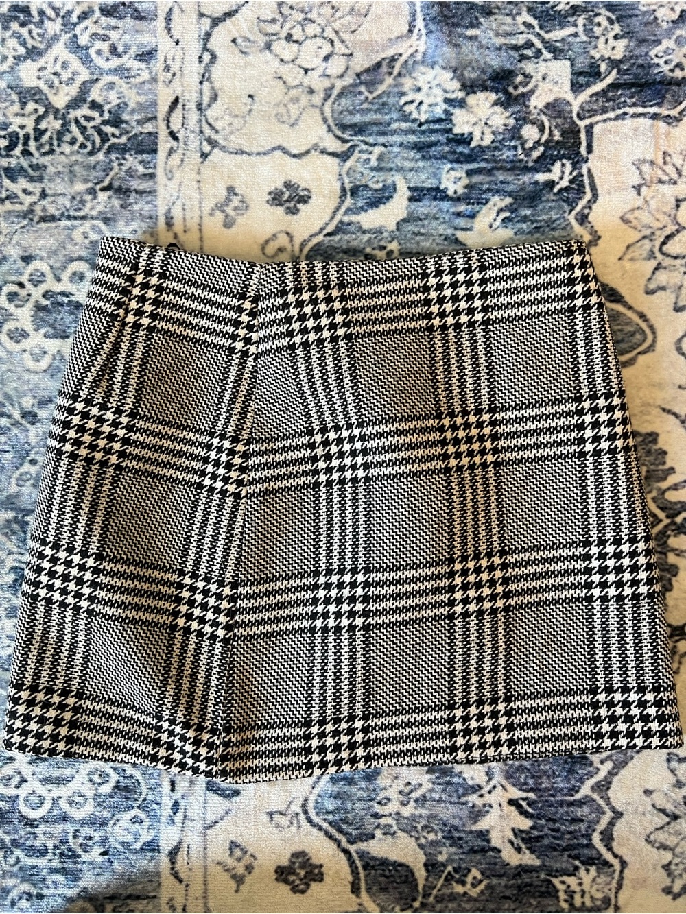 H&M Black and White Plaid Skirt